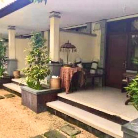 Gina'S Guest House Sanur  Exterior photo